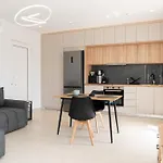 Apartman 30 Roses White *