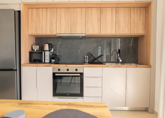 30 Roses White Апартаменты *